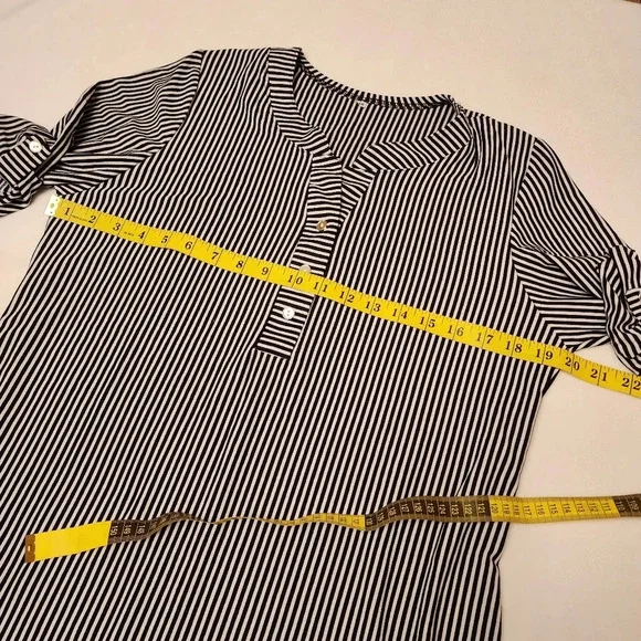 Striped Half Sleeve Top - Picture 9 of 12